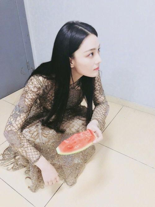 郑燕吃瓜,揭秘娱乐圈幕后故事